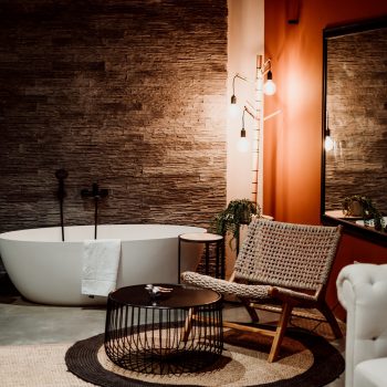 Elegant Simbali Bridal Suite with mirror, seating, and natural light